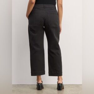 Everlane Straight-leg Utility Pant. Size 00. Color Black.
